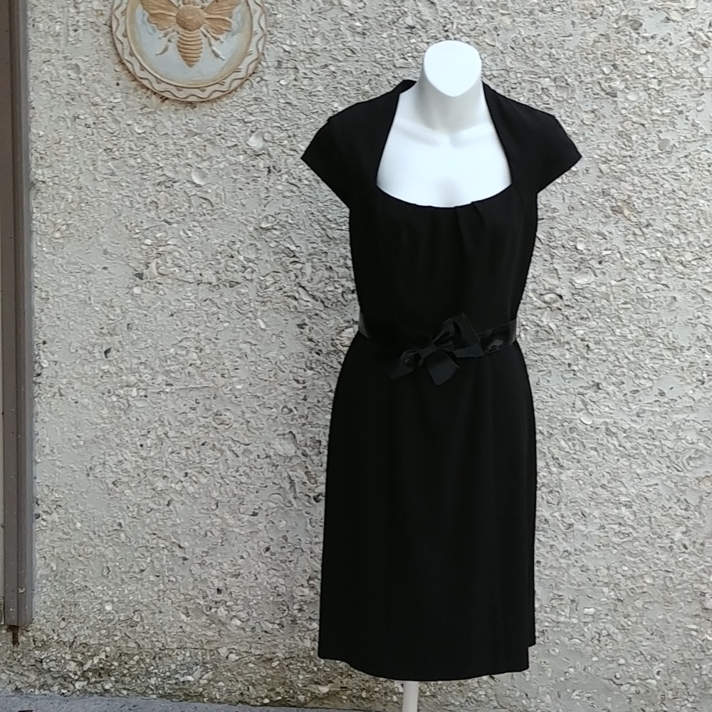 White-House/Black-Market Dress